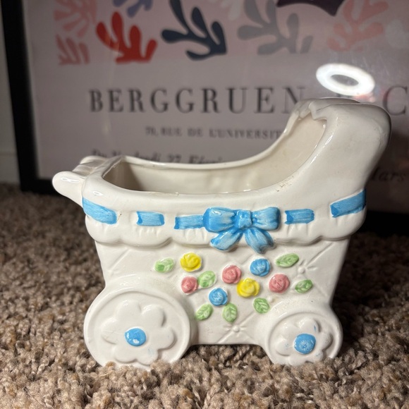 Vintage CMC 1989 Ceramic Baby Carriage Planter - Picture 2 of 11